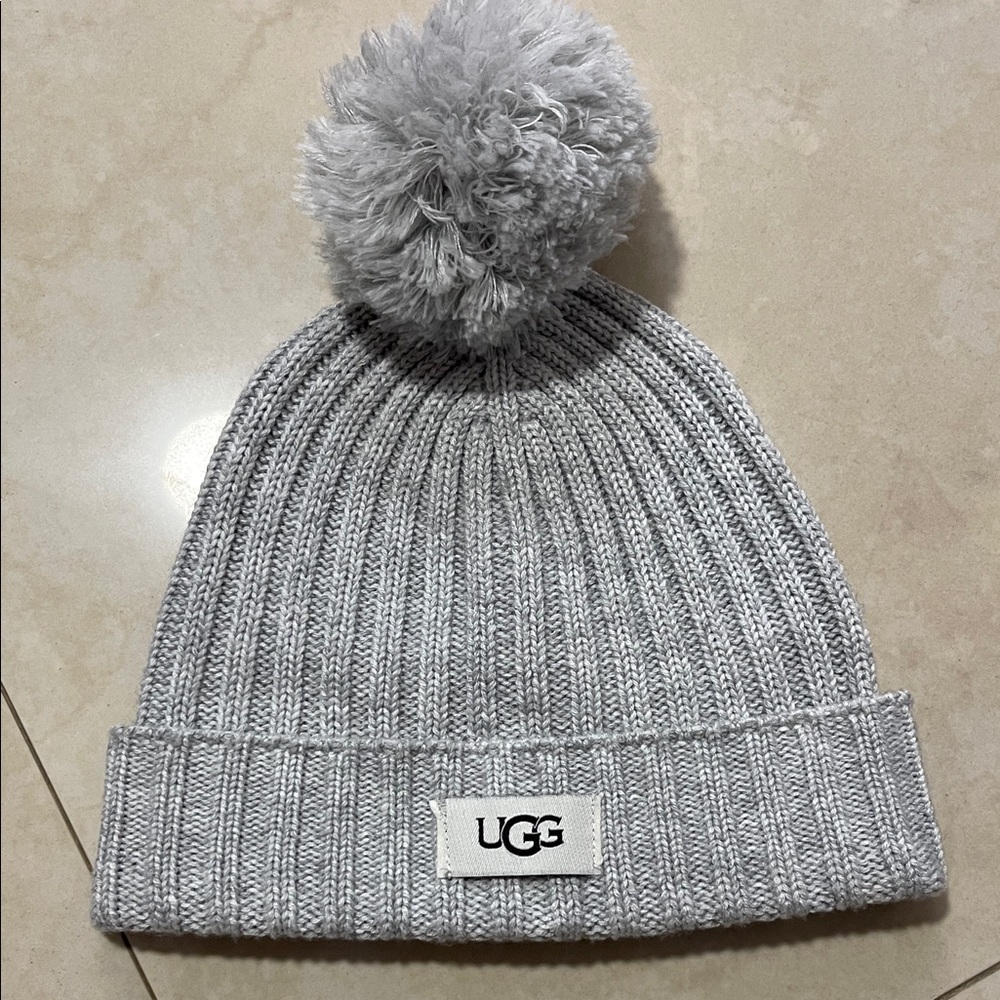 UGG Little Kids Light Gray Knit Beanie with Pom-Pom